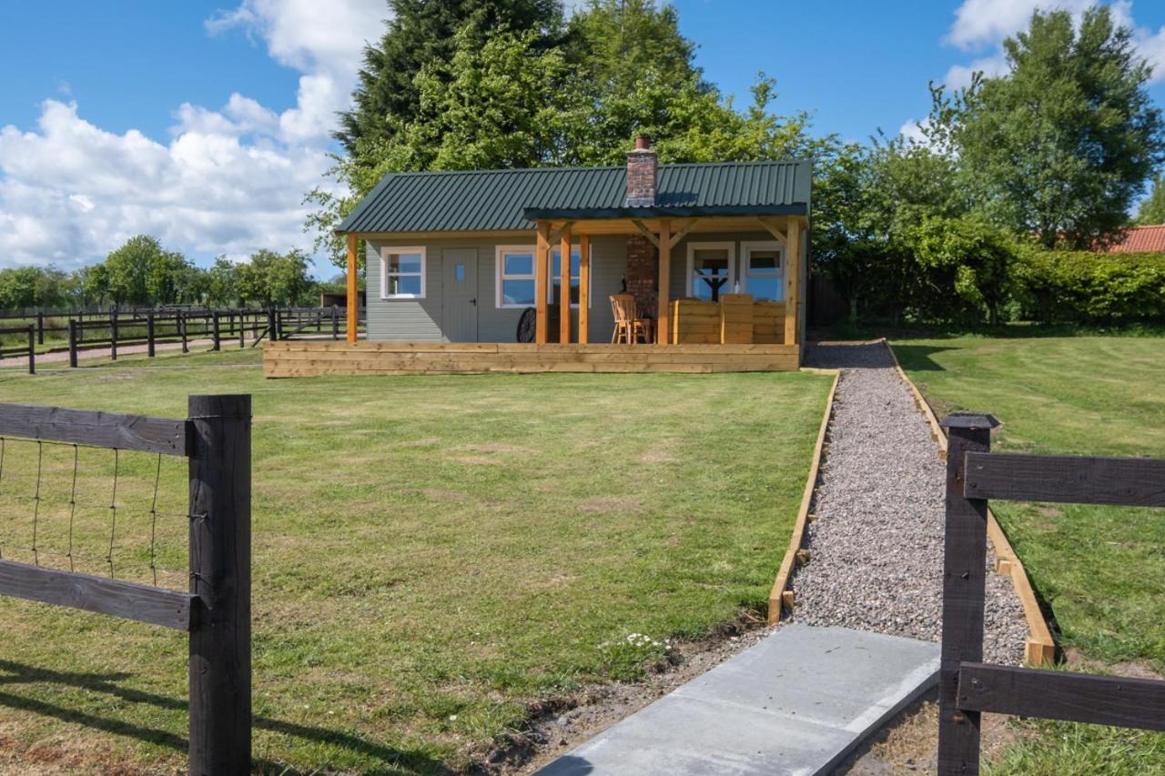 Villa Heartland With Hot Tub à New Gilston Extérieur photo